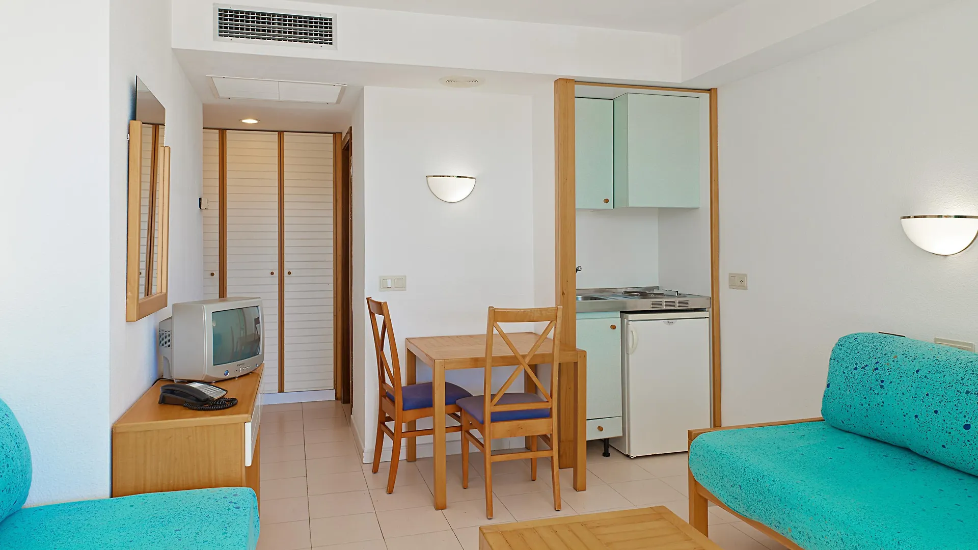 فندق O7 Club Cala Ratajda كالا راتخاذا